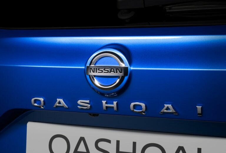 all newnissanqashqai exterior3rearbadge